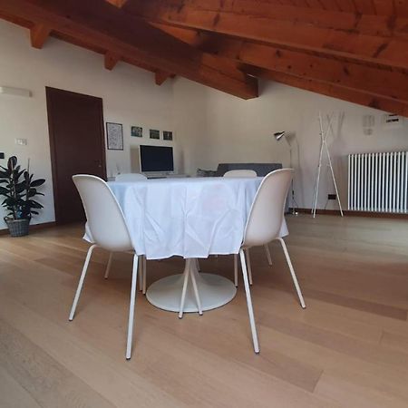 Appartamento Residenza Lavinia Monforte dʼAlba Zewnętrze zdjęcie